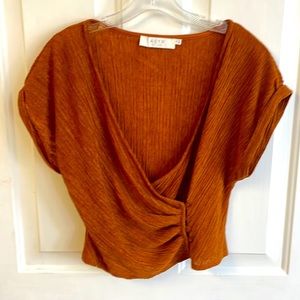Womens M burn orange top